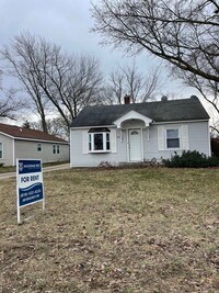 Building Photo - Lovely 2 Bedroom Southside Holland