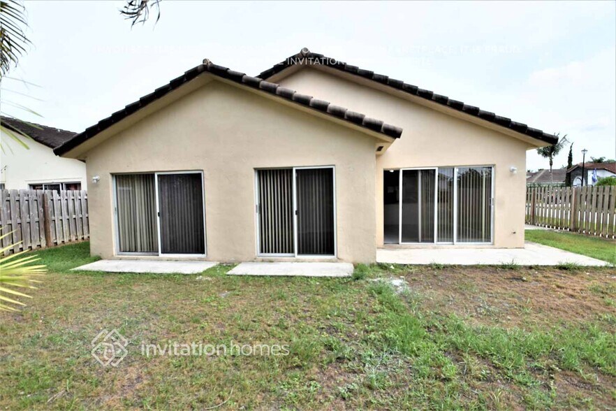 Building Photo - 17184 SW 143rd Pl