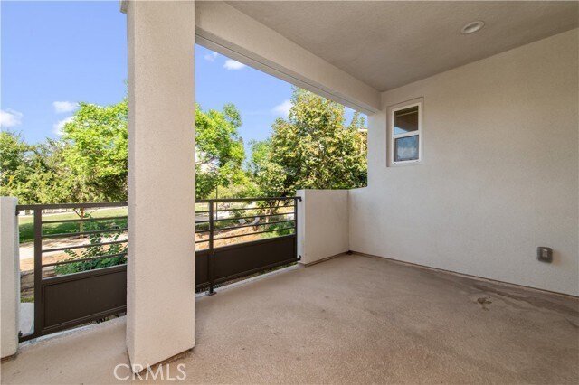 Building Photo - 155 Frame