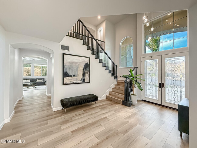 Building Photo - 5816 Painted Pony Cir