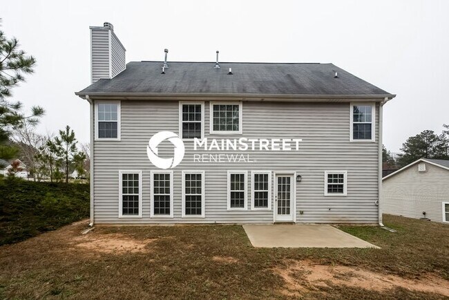 Building Photo - 5 Bedroom Pet-Friendly Home in Fairburn, GA with Main Street Renewal