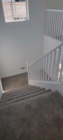 Building Photo - 6408 N 17th Pl