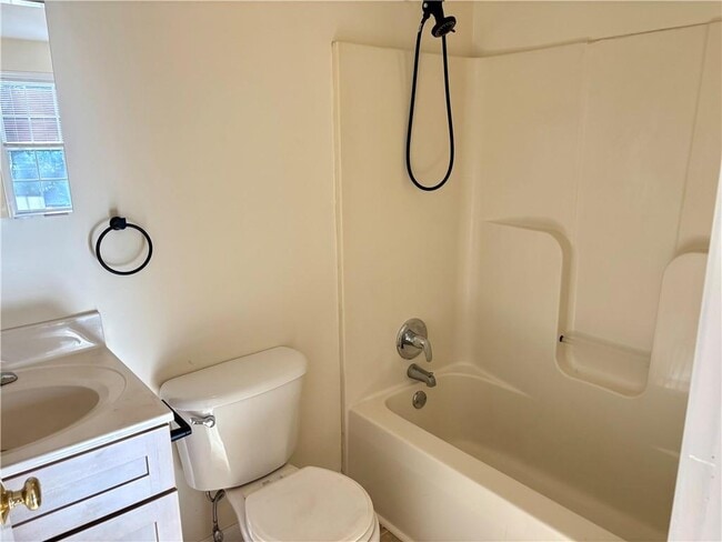 Building Photo - 160 Canal St