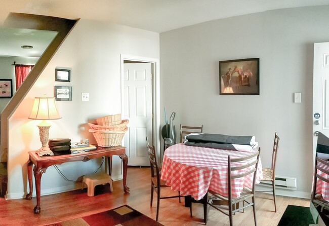 Building Photo - Fishtown Charmer on a Quiet Street - 2 bed...
