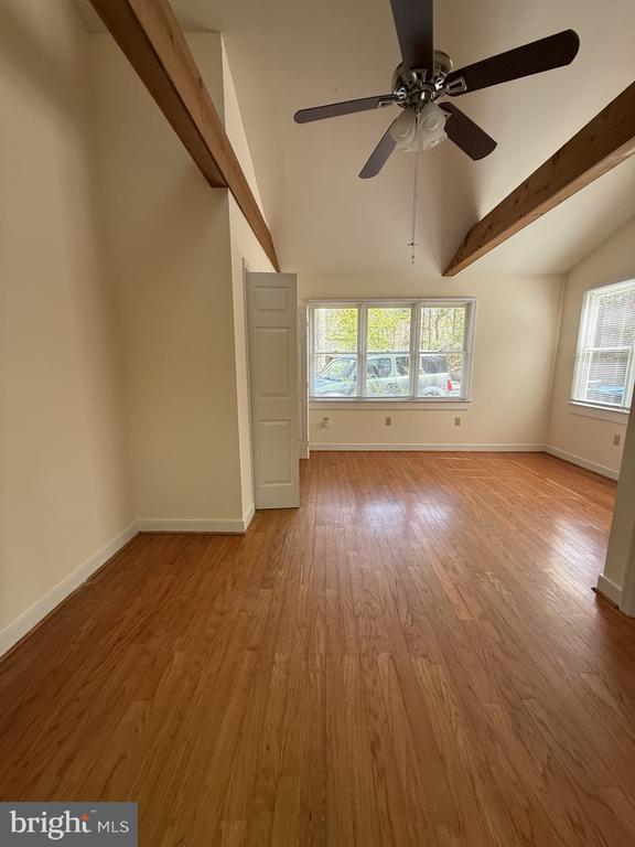 Building Photo - 130 Spring Wood Dr