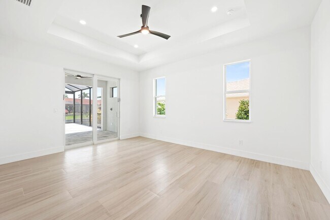 Building Photo - 1523 NW 34th Ave