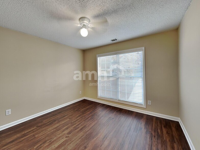 Building Photo - 1149 Brookton Chase Ct