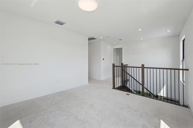 Building Photo - 13075 Feathering Wy