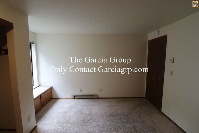 Building Photo - 10630 SW 49th Ave