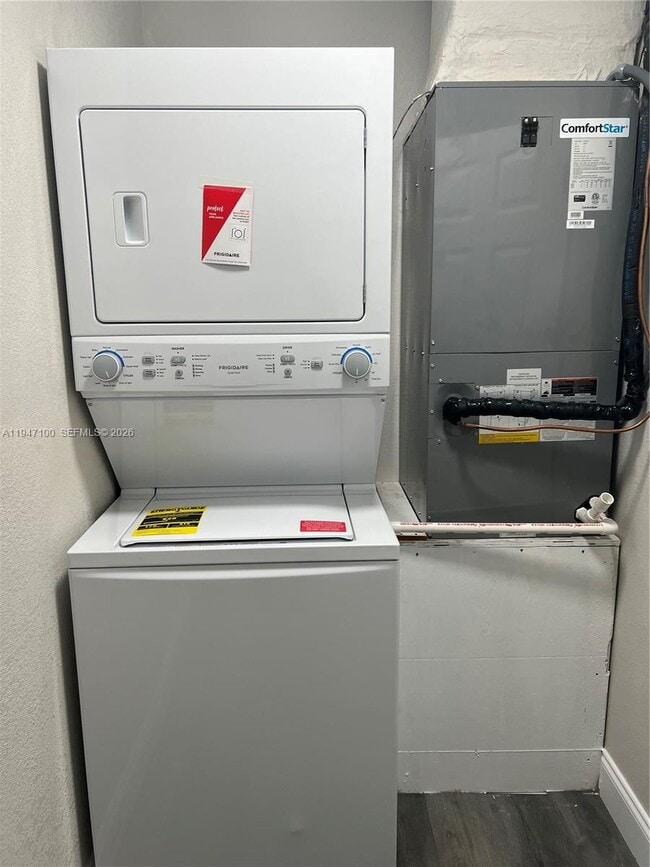 Building Photo - 2837 NW 8th St