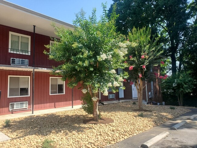 Building Photo - Myrtle Garden Apartments