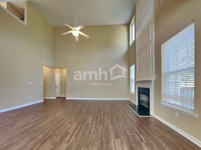 Building Photo - 173 Largess Ln