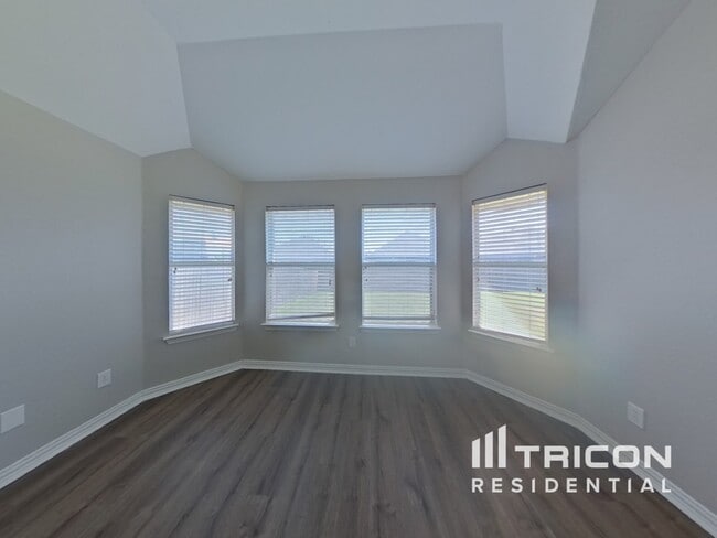 Building Photo - 7814 Longbow Ln