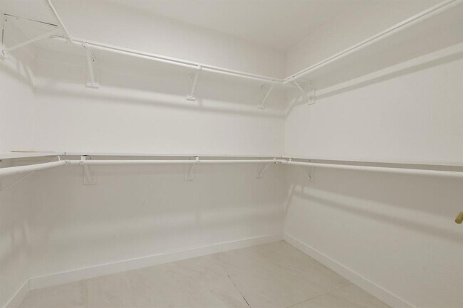 Building Photo - 1707 Yucca Ln