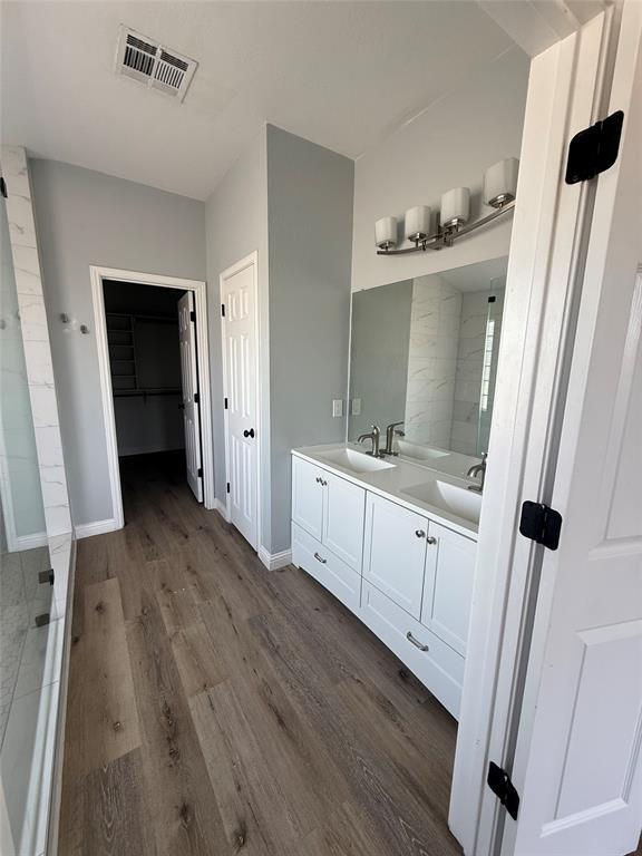 Building Photo - 723 Settlement St