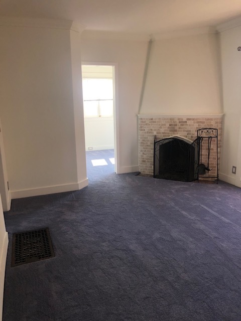 Living Room with fireplace - 18 Panoramic Way