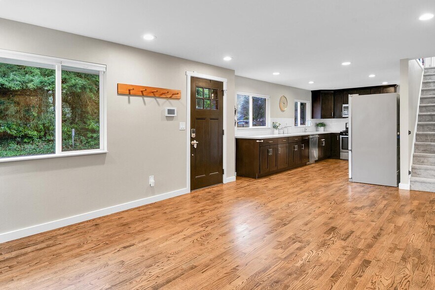 Building Photo - 104 NW 137th St