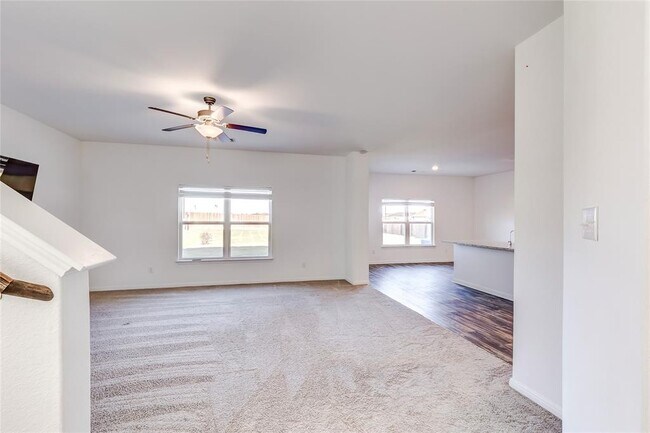 Building Photo - 109 Riverdale Dr