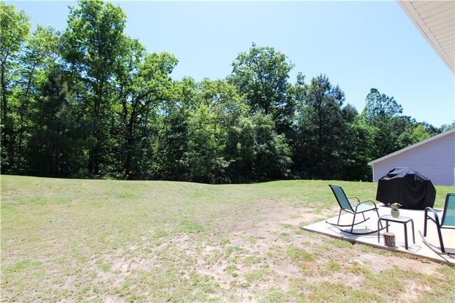 Building Photo - 4 Bedroom Home in Phenix City available to...