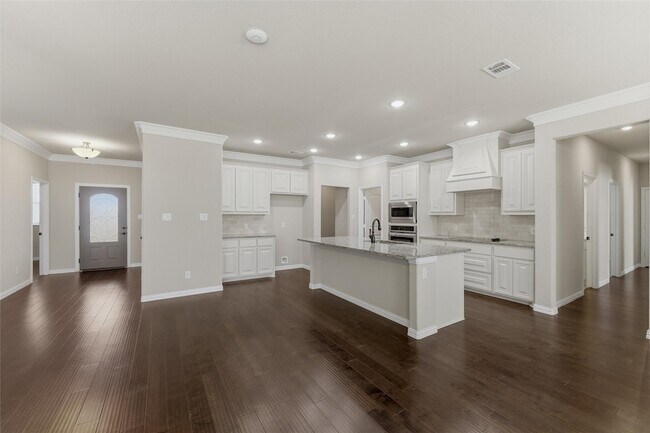 Building Photo - 7437 Aniston Way