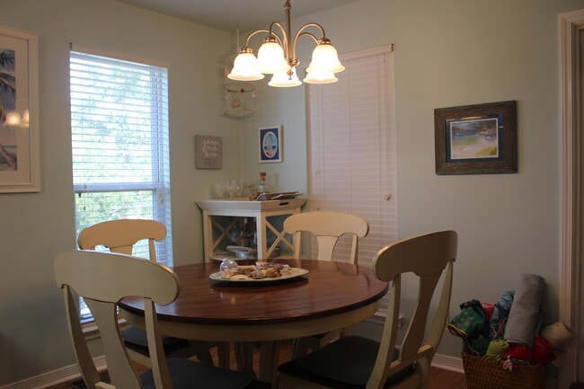 Building Photo - 88 Hutchinson St