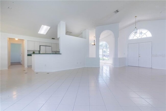 Building Photo - 5614 Donnelly Cir