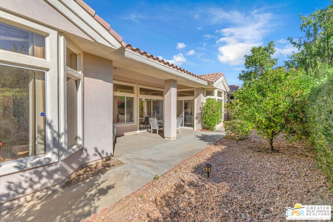 Building Photo - 37468 Westridge Ave