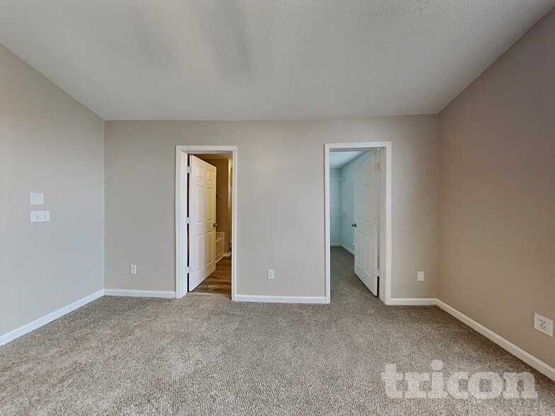 Building Photo - 6010 Waggoner Ct