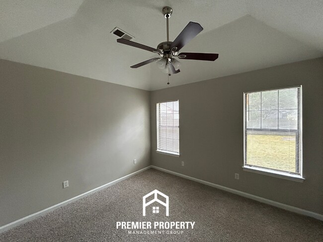 Building Photo - 10075 Yates Dr