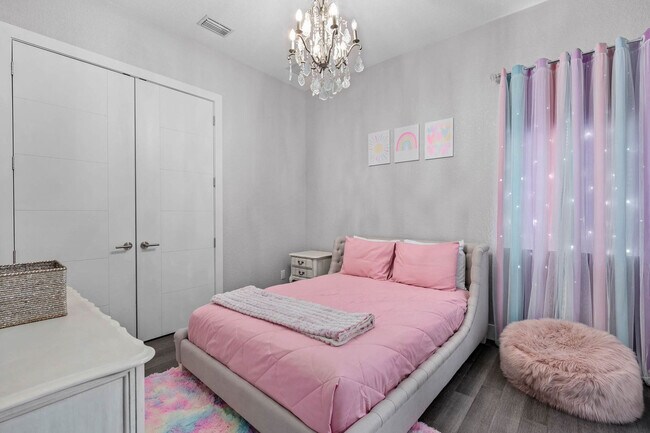 Building Photo - 748 Desert Mountain Ct