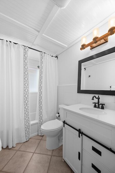 Building Photo - 201 Brookfield Ave