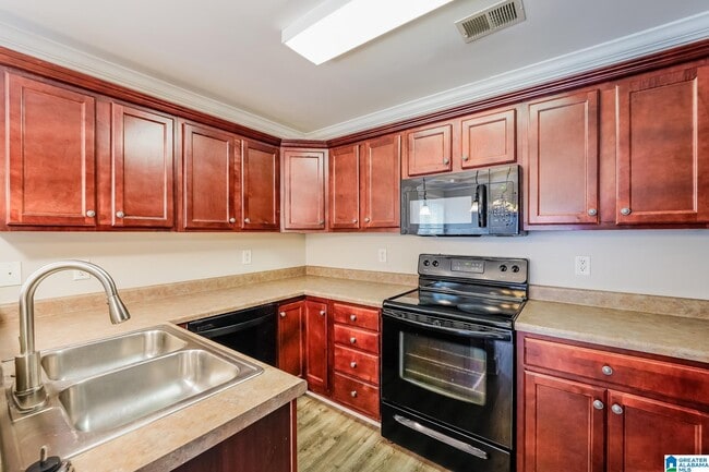 Building Photo - 149 Rossburg Dr