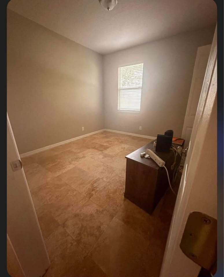 Building Photo - 4887 Adair Oak Dr