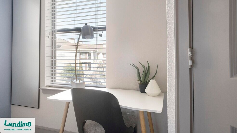 Building Photo - 18021 Kingsland Blvd