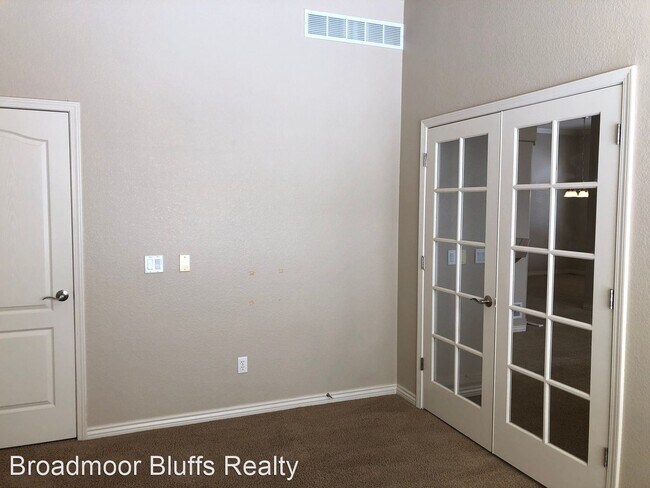Building Photo - 5 br, 3.5 bath House - 9667 Carriage Creek...