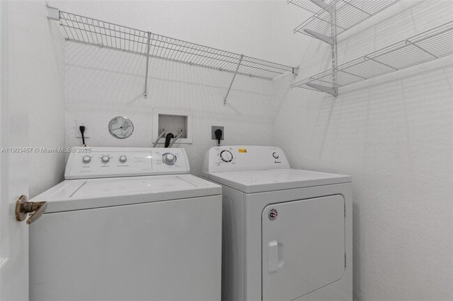 Building Photo - 8394 NW 113th Path