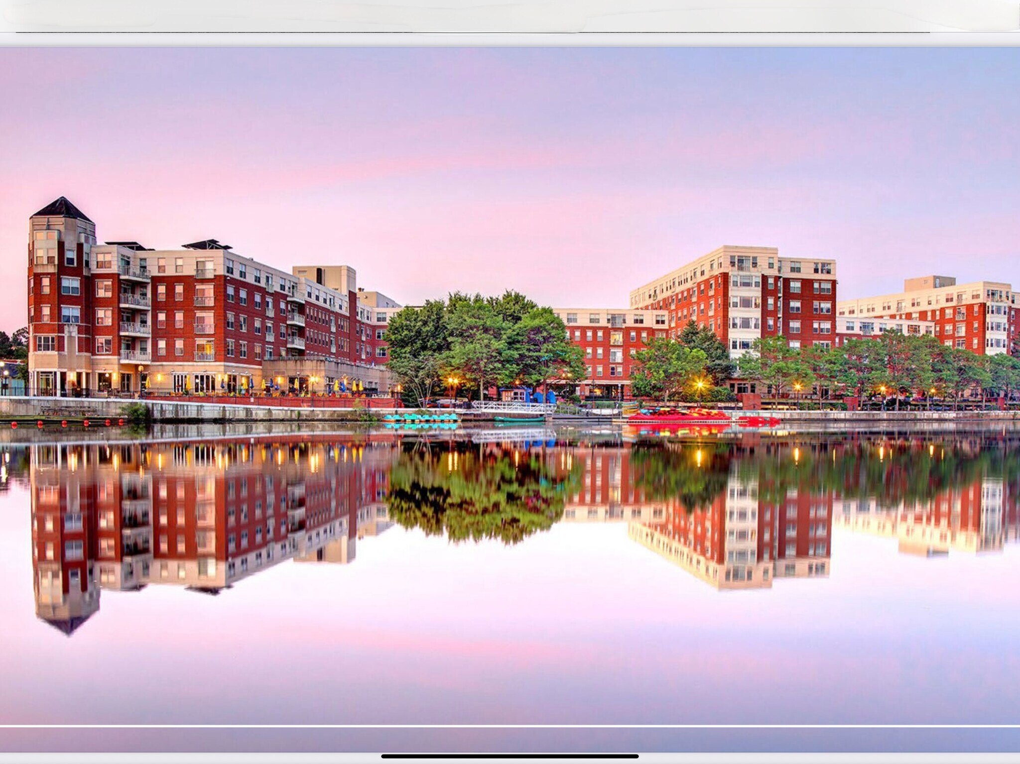 Building Photo - 16 Maple St