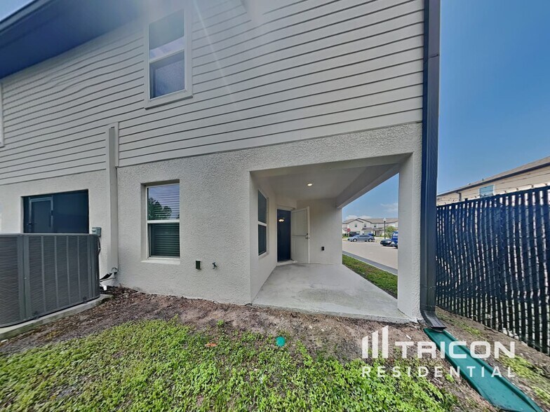 Building Photo - 1576 Wynford Cir