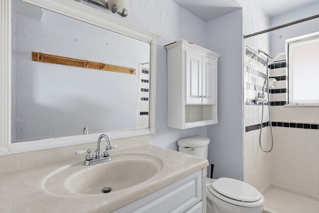 Building Photo - $2,145.95 with $300 off the first month's rent, 4 Beds - 2 Bath, Single Family Home in Colorado S...