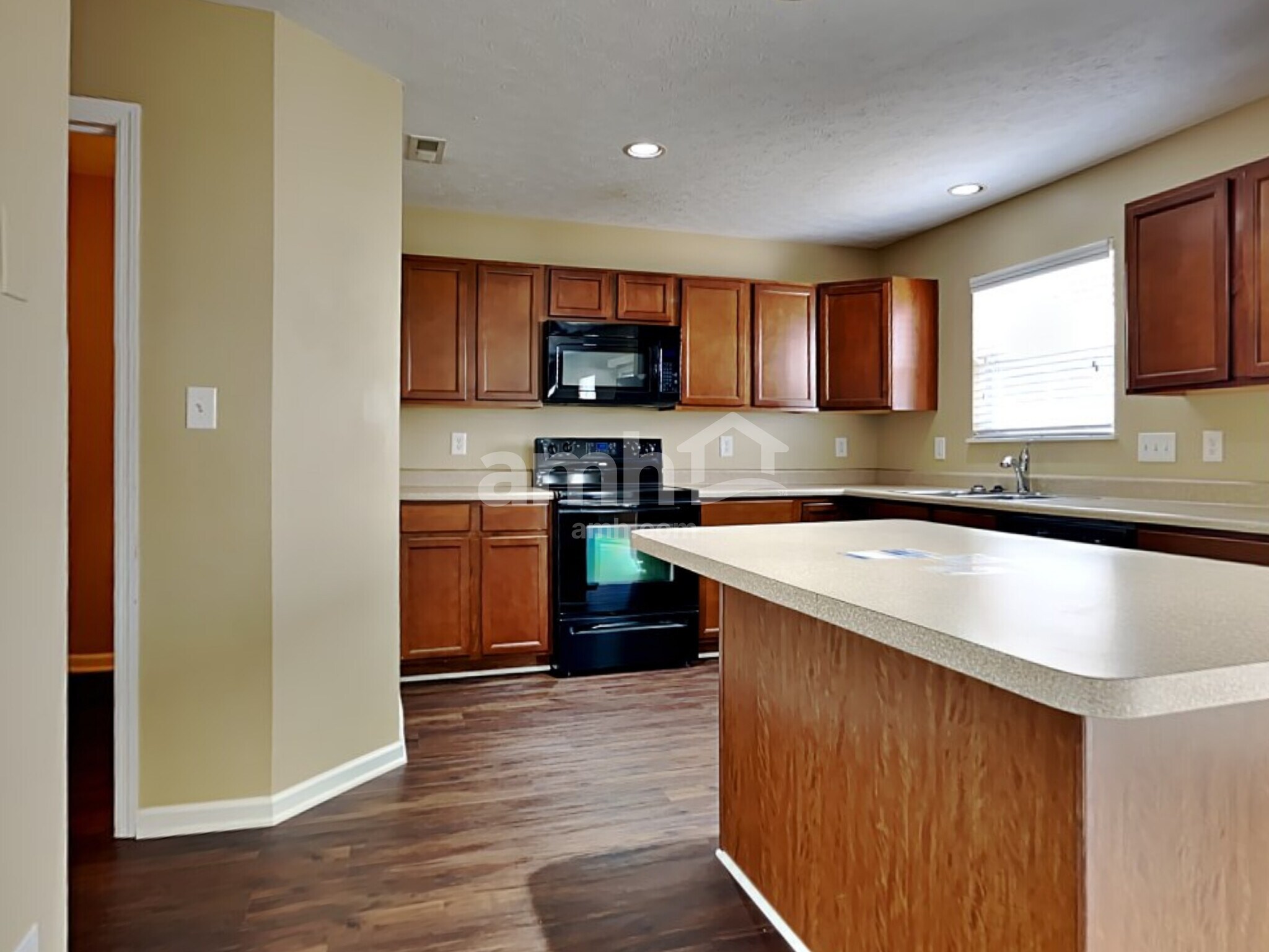 Building Photo - 111 Covey Pl