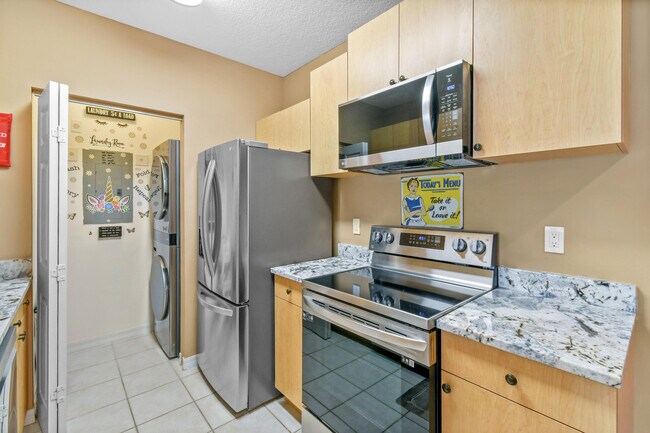 Building Photo - 10354 Fox Trail Rd S