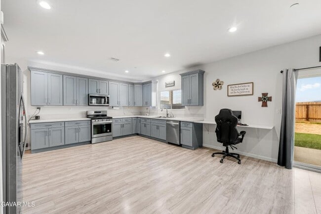 Building Photo - 4Bdrm+Bonus Can Be a 5th Bdrm, 2.5 Bath Home Available Now...$2500 Monthly Rent