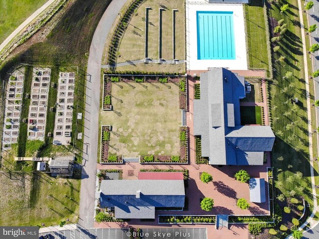 Building Photo - 18157 Red Mulberry Rd