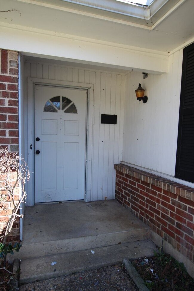 Building Photo - Coming Soon! 3/2/2 in Tyler!