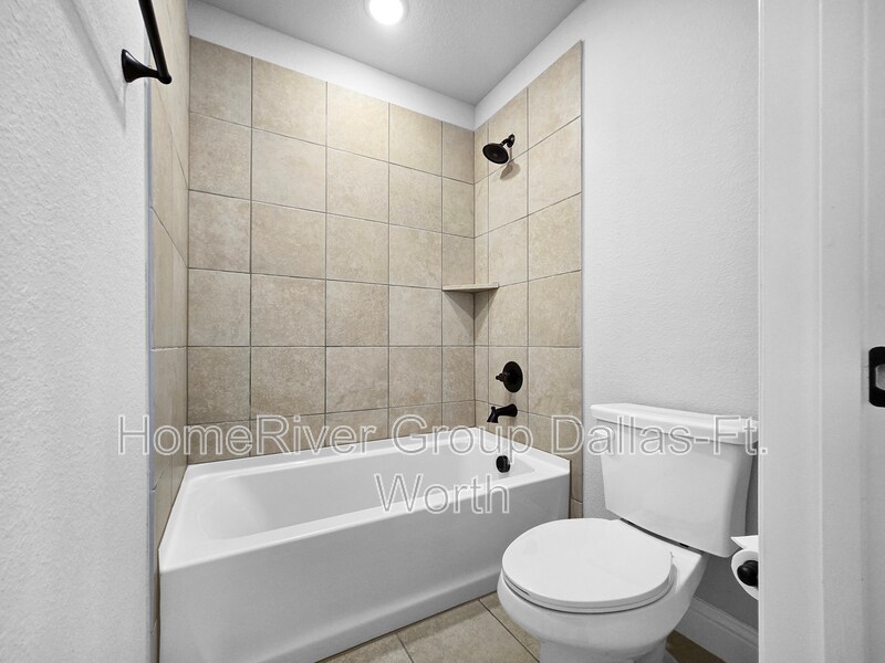 Building Photo - 6317 Dartford Dr