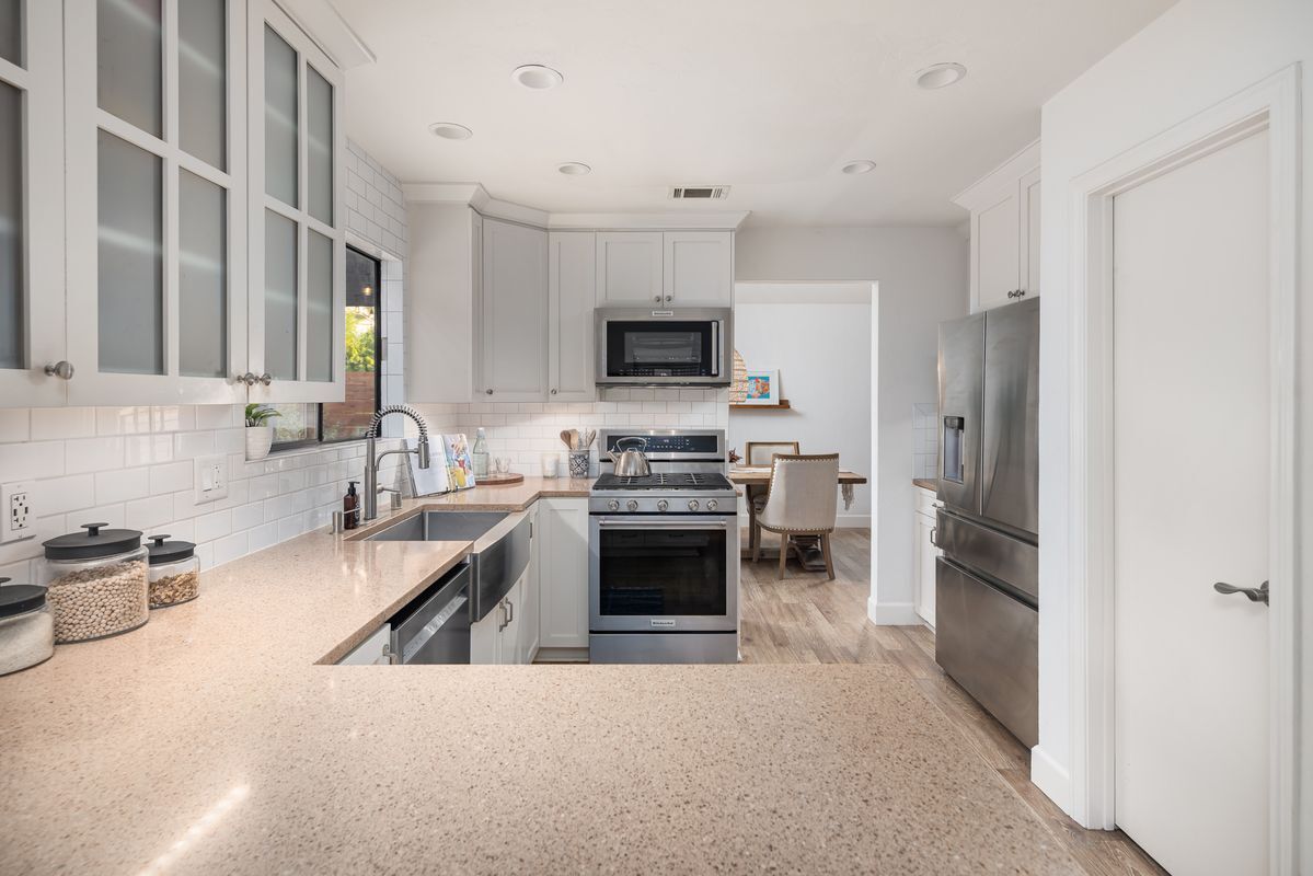 Building Photo - 6732 Antilope St