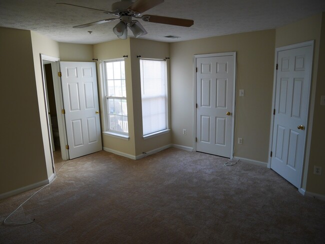 Building Photo - 3 Bedroom Townhome located in Rosedale, MD!