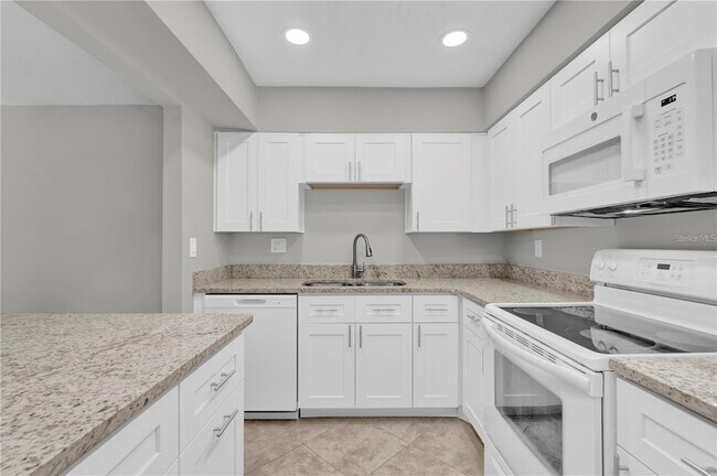 Building Photo - 514 Orange Dr