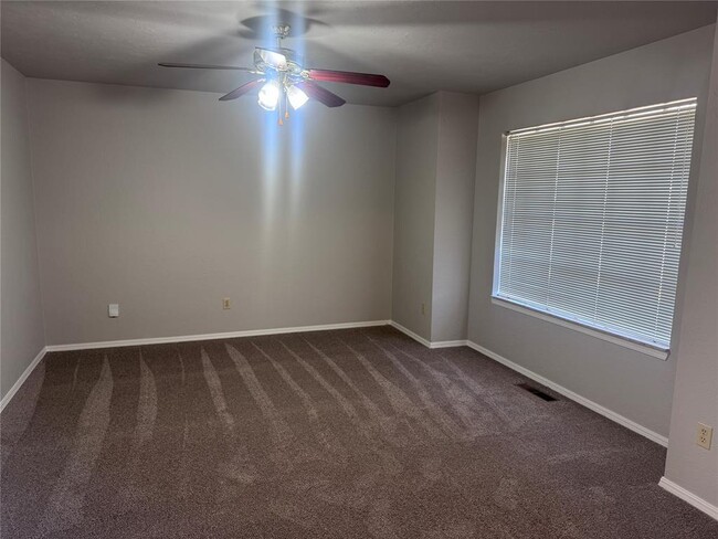 Building Photo - 12216 Sylvester Dr