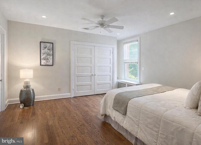 Building Photo - 2127 Leroy Pl NW